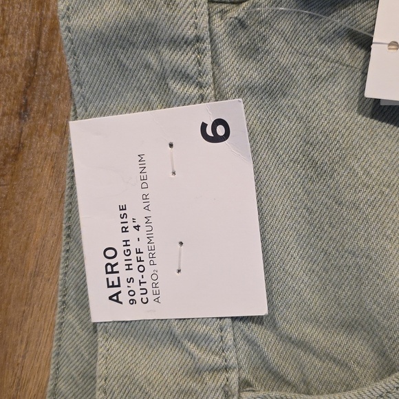 Aeropostale- 90's High Rise Ripped Cut Off Shorts- NWT! Size 6 - Picture 3 of 7